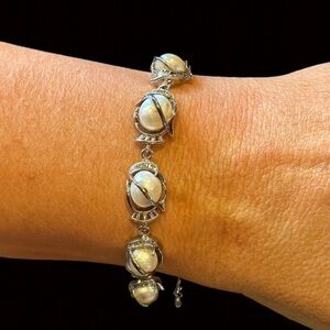 Elegant Silver Pearl Bracelet